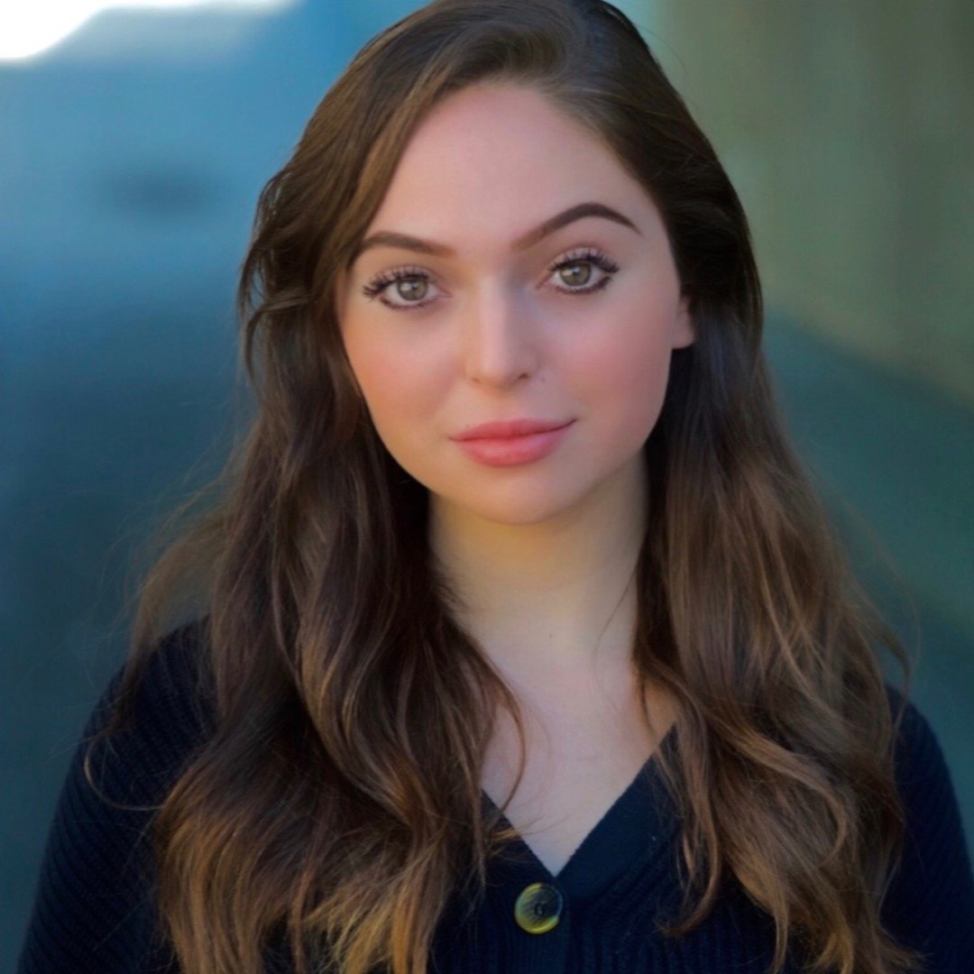 Introducing Izzy Kaplan, Freshman Theater Performance major, and one of the talented ensemble members of "EQUalITY" directed by Oanh Nguyen NOW streaming On-Demand! Join Izzy TODAY on Instagram as she takes over the CoPA account. tickets.chapman.edu 🎭 #chapmanu #chapmancopa