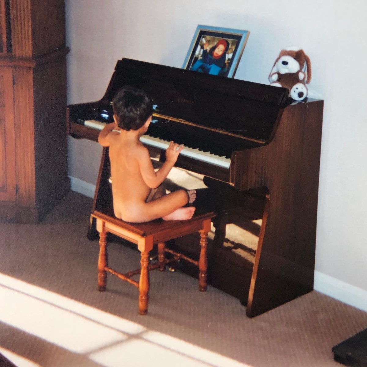 thatryanjames's tweet photo. Young WONDR doin his thing, 🤣 If you don’t think this is how I’m performing for tomorrow nights @Road_Nation &amp; @a2im’s Livestream Road-Less Series on @Twitch then you’re mistaken... Also, new song “Best Friend” dropping Friday and possibly performed during tomorrow’s set 🤫 https://t.co/lODg2yW7i6