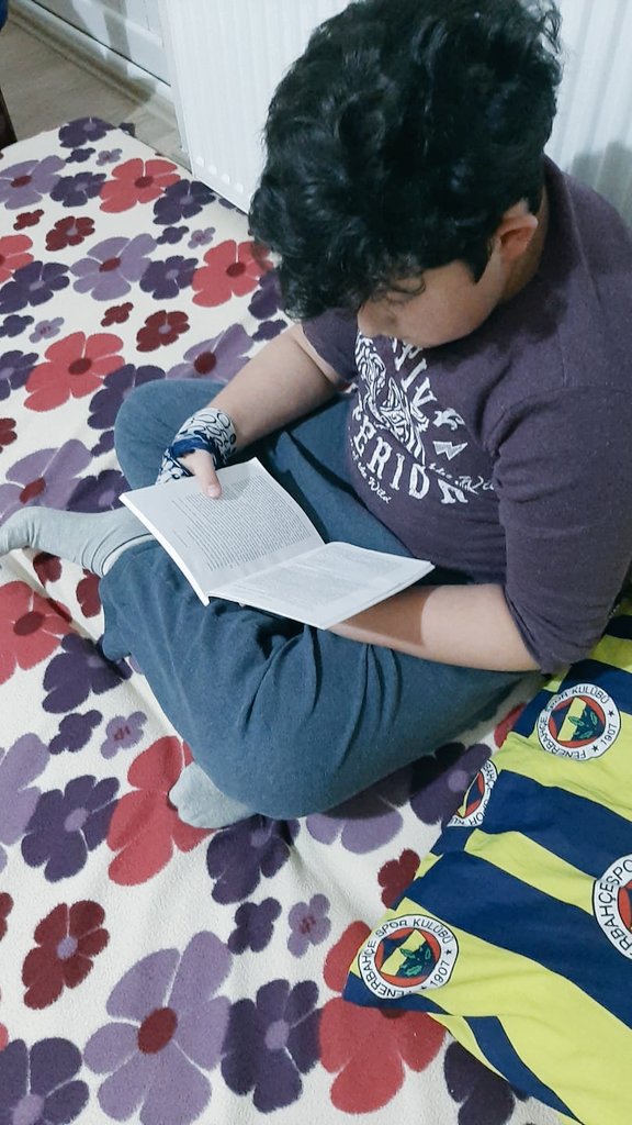 HamiyetSevil's tweet photo. #öğretmenimyanıbaşımdakitabımbaşucumda

Etkinliğimiz devam ediyor. Hamiyet Sevil İlk-Ortaokulu öğrenci ve velileri okuyor..
@gokhanmurat1 @duzce_mem https://t.co/FnSemo8aFm