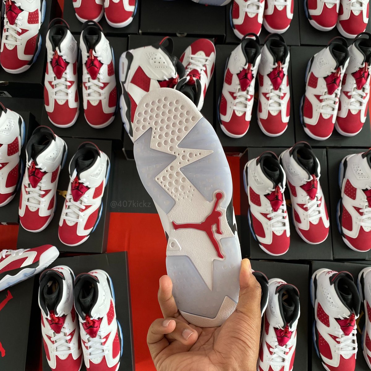 407Kickz's tweet photo. 2021 Air Jordan 6 Retro ‘Carmine’

CT8529-106

https://t.co/K7JUyW6lux https://t.co/6sU8U7xksy