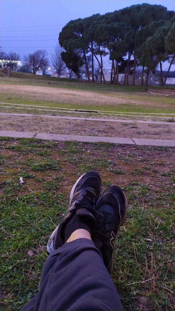 Stabwoundd's tweet photo. La terapia de hoy ha sido igual que la de ayer pero Deftones. Todo bien. https://t.co/kunlNr11kz