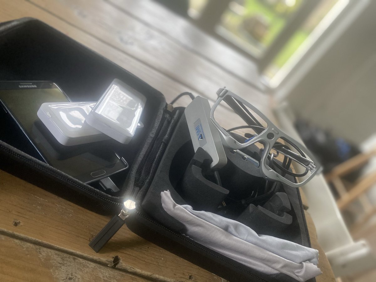 Got myself a brand new eyetracker 🥰🥰🥰 Can’t wait to start using these on great hitters, see where they are looking to get the information they use for there superb hitting <a href="/ShakeyWaits/">Rob Gray ⚾️👁</a> <a href="/FLBaseballRanch/">FL Baseball Ranch</a> <a href="/BartHanegraaff/">Bart Hanegraaff</a> <a href="/piabartraij/">piabartraij</a> <a href="/david_l_mann/">David Mann</a>