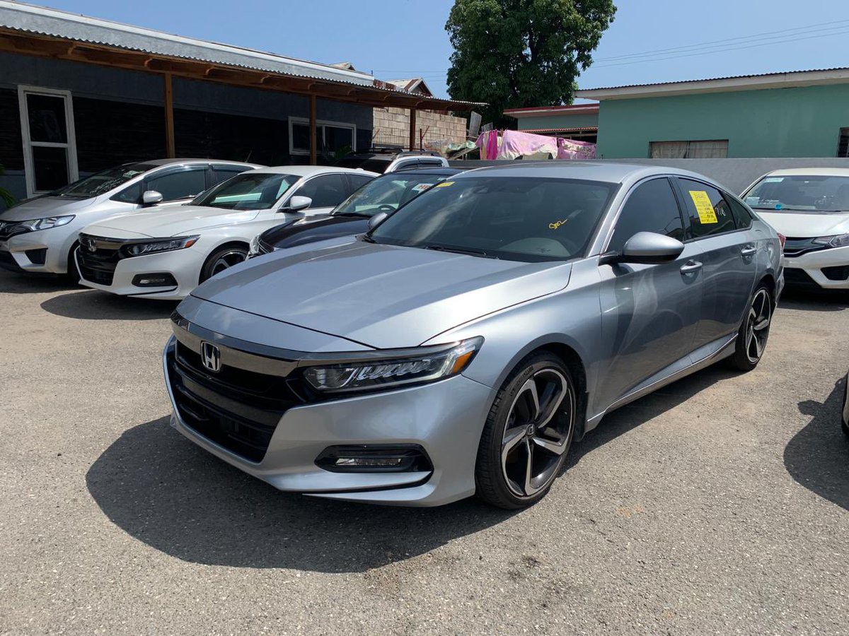 YaadBuzz's tweet photo. 2019 Honda Accord 
Sport Edition
1.5 L
17,000 miles

New import
360 degree camera
Keyless entry
Traction control
Sport mode
Econ control
Leather and Fabric door trim
Super clean 

Price: $4,400,000 negotiable https://t.co/SzZo1LdQpM