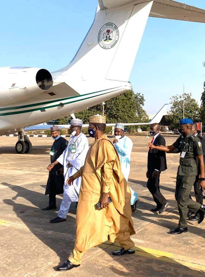 AnkaSarki's tweet photo. Gwamnan Zamfara Yabi sahun gwamnonin AREWA Domin Ganewa ido Abunda Ke Faruwa a Ibadan Tareda Jan kunne ga Gwamnatin Jihar. https://t.co/3VNPXnJcSY