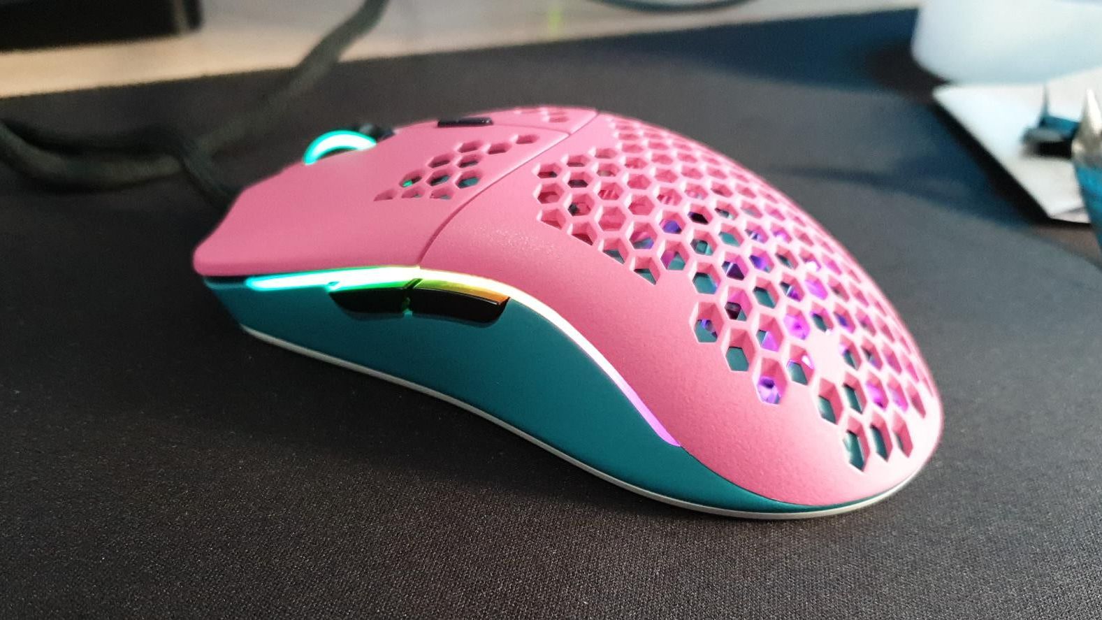 Glorious Pc Gaming There S Nothing Undercover About How This Mouse Is Fre Deee Reddit T Co Rwtsfhxwkd Twitter
