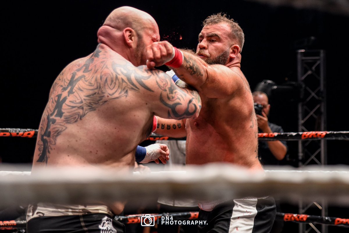 bkb_official1's tweet photo. OUCH!!! 🤪 #BigPod with those #BOMBS 💣💣💥

British BKB™ Heavyweight Champion  
Daniel #BIGPODDY Podmore

See him back in the #BKB Ring at #BKBLockdown2 March 27th 2021 #PPV 

Watch with @MvsnTv  #MultiScreen  @FiteTV 
@robinblackmma @staytonbonner @thegoalzone 
#UKBKB https://t.co/XrVXiOhZ3O