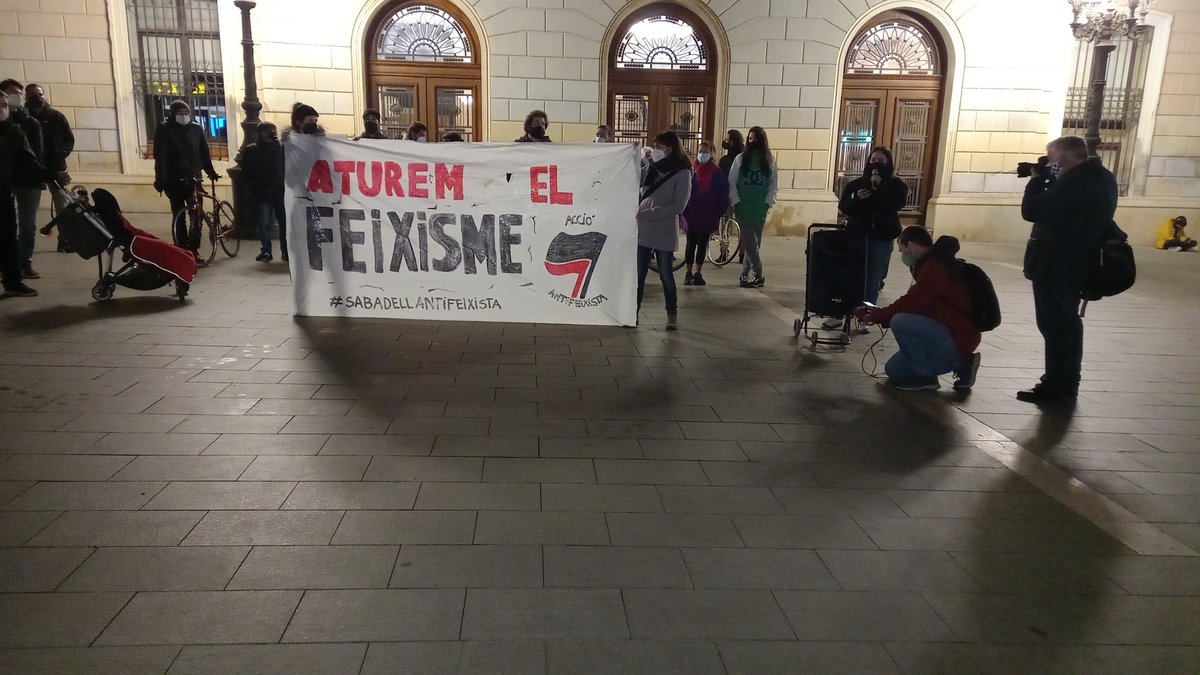 ConnorJHO's tweet image. 🔴 A #Sabadell combatirem el seu discurs d'odi nazi fins a fer-los fora de carrers i institucions.

No sou benvinguts, demostrem ara més què mai què totes juntes els destruirem👊🏾🔥🛠️

#FuckVOX #ForaNazis #StopVOX #AntifeixistaSempre