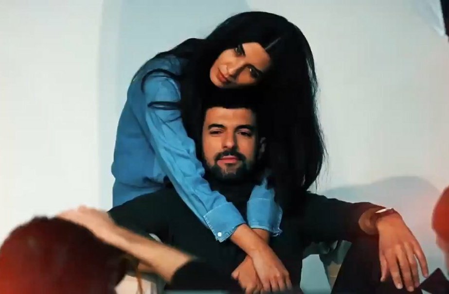 HaniyahMasowd's tweet photo. Team gorgeous 
#sanaihtiyacımvar 
#EnginAkyürek #SancarEfeoğlu
#TubaBüyüküstün #Mavi
#Sefirinkizi #MavSan 

#sanaihtiyacımvar https://t.co/VrUojXC9tv