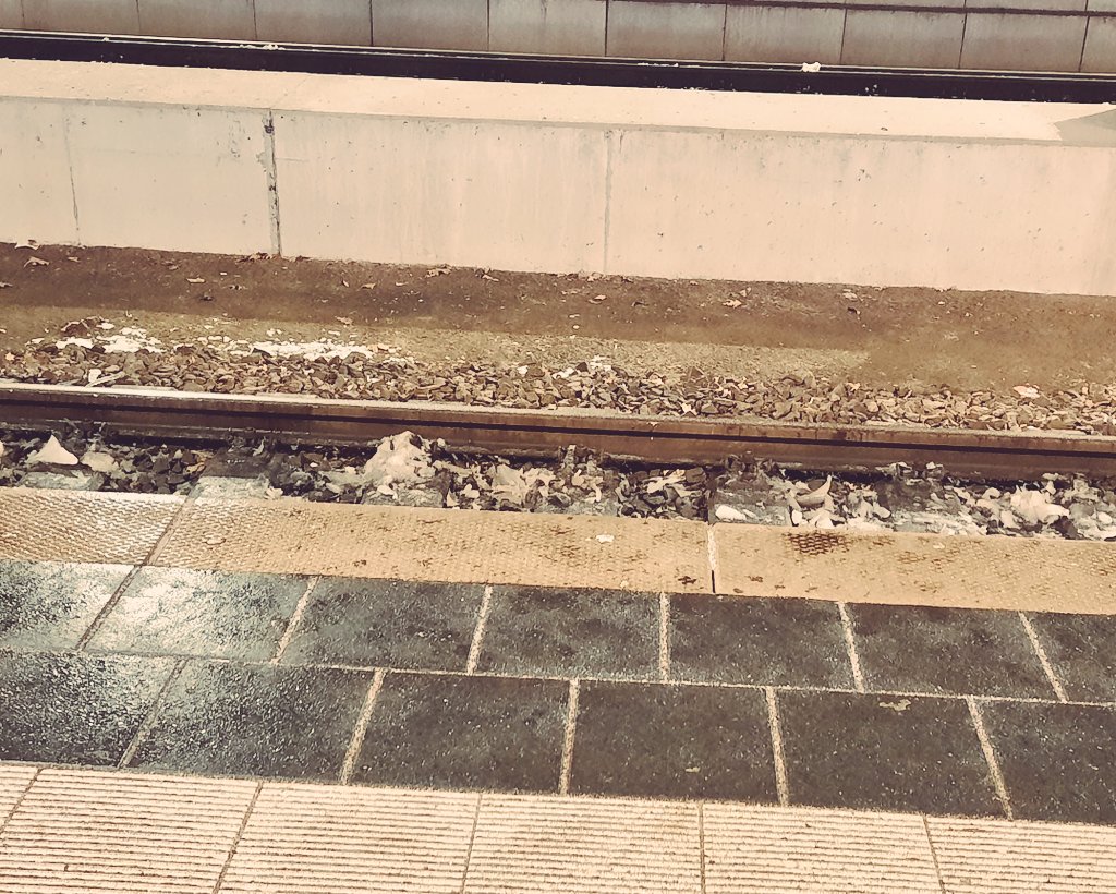 📣 "Gleis 6 steht RE83." 
Hogwarts-Express, oder was?!