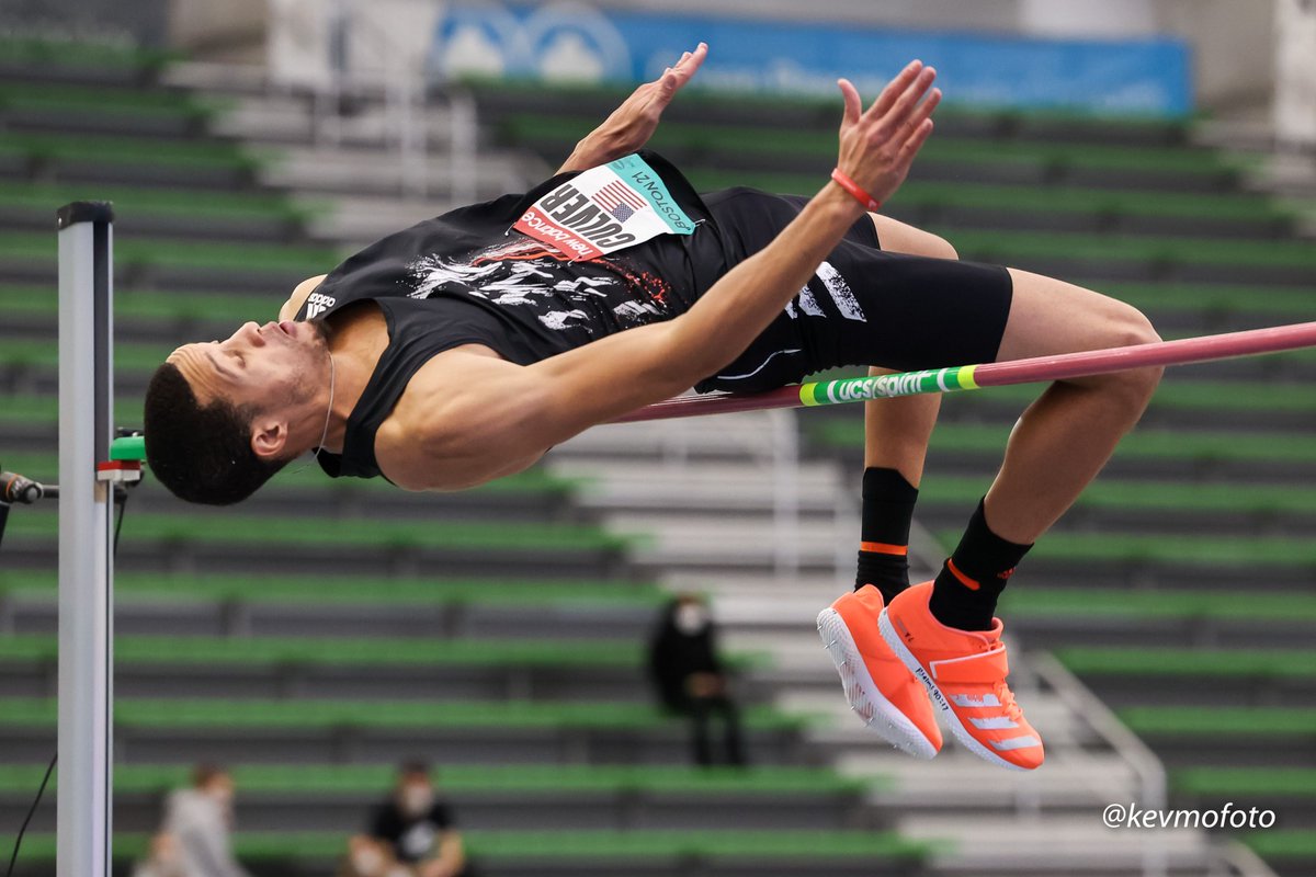 RunBlogRun's tweet photo. In the High jump, it was @tculver7 who went 2.33m WL, =PB! 
@nbindoorgp, Feb 13, 2021,  tweets by #runblogrun, photo 2 by @kevmofoto
 #nbcsports, @OBTFAC, #newbalance, #worldathletics, #gamupdates, #europeanathletics, #kenyanathlete, #theshoeaddicts, #usatf, #runningnetwork, https://t.co/CBbLCDwze5