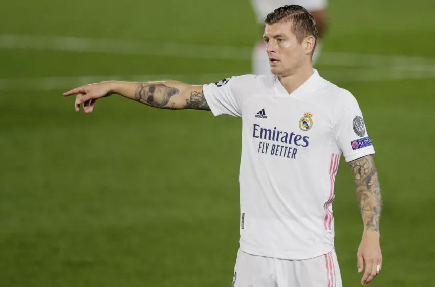 THREAD Why Toni Kroos  is the most underrated midfielder in the worldKroos has been unreal this season and better than Gundogan, Pogba, Goretzka, etc. But gets  hype.This is a thread to compare 4 similar players statistically. 
