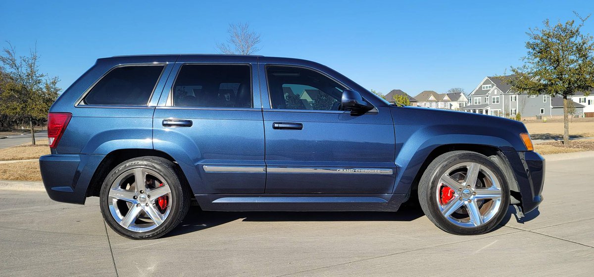 Doug Demuro Now On Carsandbids This Fantastic 09 Jeep Grand Cherokee Srt8 In A Gorgeous Color Called Modern Blue I Really Really Want This Jeep I Love These And