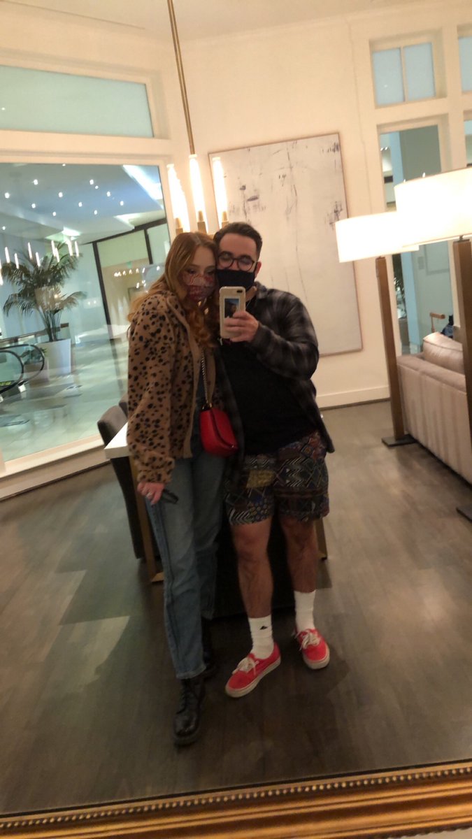 carolynpeterrr's tweet photo. v-day bestie❤️ https://t.co/3Zzx3bDgR5