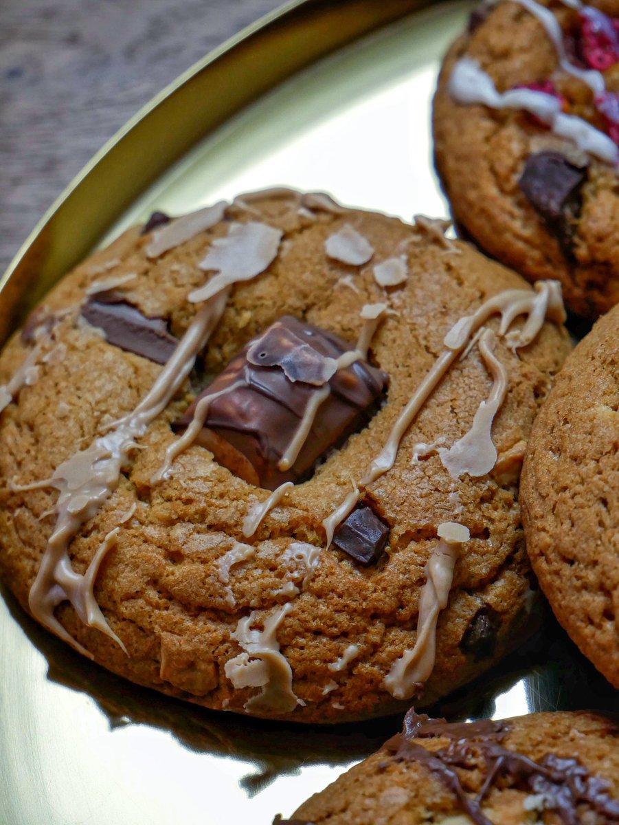 Just a few pics of the cookies I was gifted from <a href="/AyeshasCookies/">AyeshasCookies</a> the other day, these were hella soft my word 😰😰