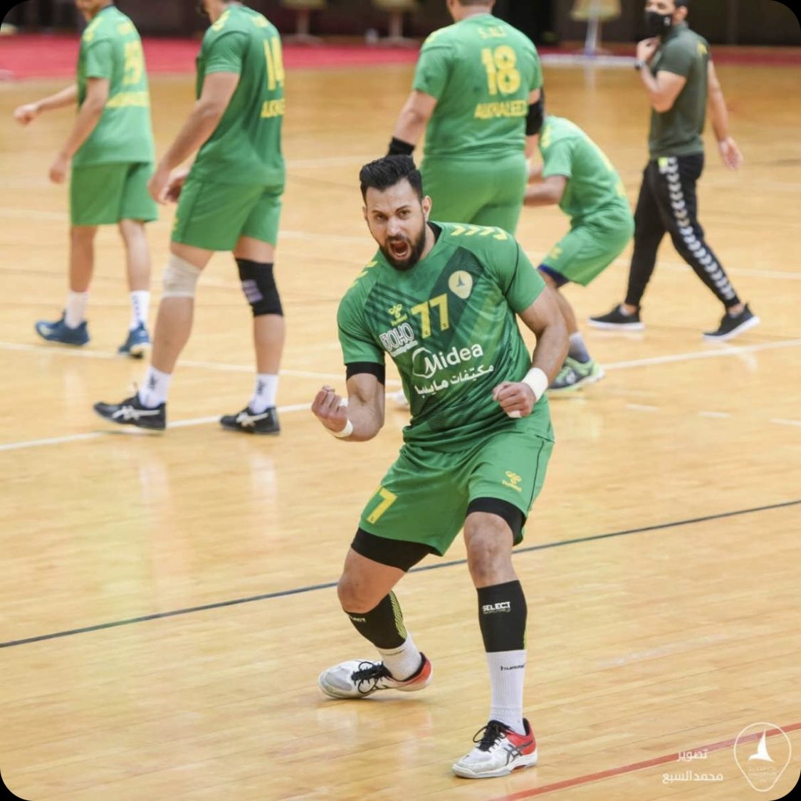 نبارك لأبطال الدانة هذا الفوز ، متى ماحضرت الروح حضرت الانتصارات والذهب ، باقي خطوة وأنتم قدها 💚💛

مقهى بوهو يقدم مشروب مجانًا لجميع اللاعبين والطاقم الإداري أبطالنا يستاهلون.