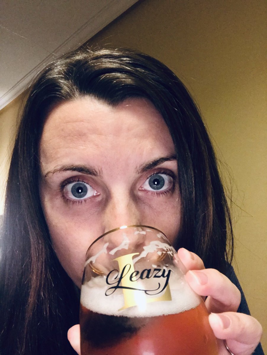 Leazy84's tweet photo. Couldn’t be happier with my new glass #Leazy my sister in law makes them and donates the proceeds to ⁦@supportCHAS⁩ who supported my family through the life and death of my niece, almost 3 years ago now 😢 Cheers to you Charlotte 
P.S ⁦@sphoenix78⁩ 29 days #soberist https://t.co/54grZyUkbH