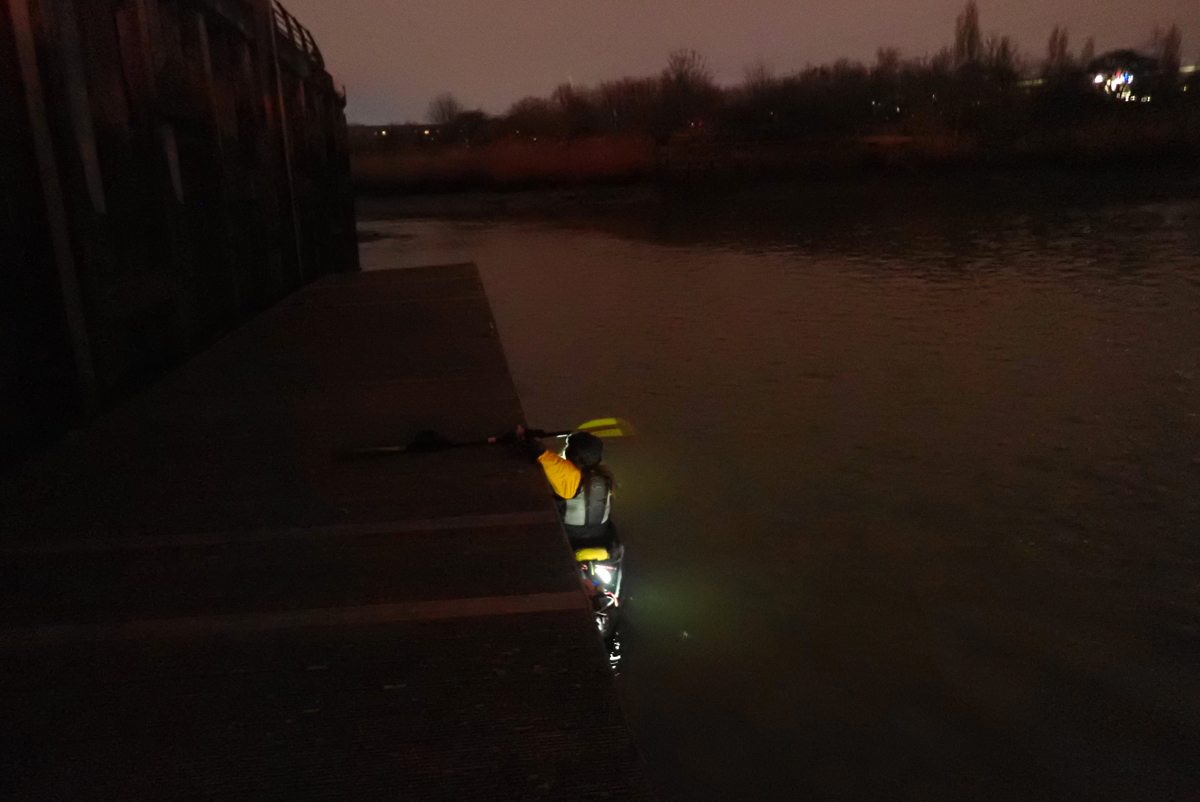 iantokelove's tweet photo. We lost the light while returning to the Barking Creek Barrier. The mud, river and night sky merging into darkness, unseen birds calling around us, our paddles pulling us back to where we began #RemoteLondon https://t.co/kvCE5qvVub