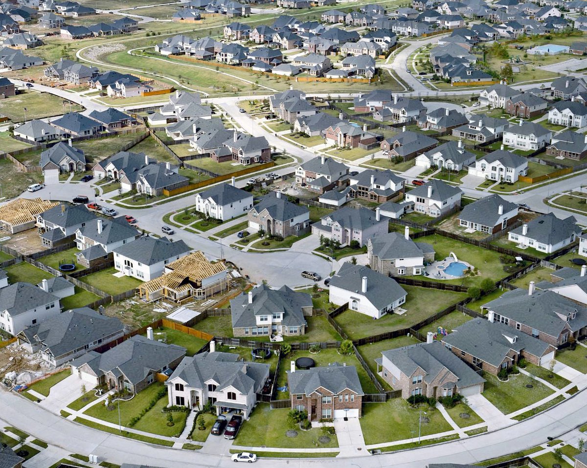 17/ By contrast, consider where you end up if you drive 45 minutes in any direction from any major employment in America: