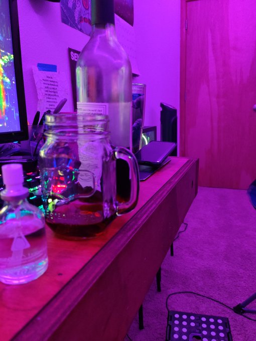 HUMP was absolutely amazing this year and I'm glad I could play with my partner while watching. Guess<a href="/tag/hump"class="tags"><span>#hump</span></a><a href="/tag/amatuervideo"class="tags"><span>#amatuervideo</span></a><a href="/tag/amatuerhotwife"class="tags"><span>#amatuerhotwife</span></a><a href="/tag/humpfilm"class="tags"><span>#humpfilm</span></a>