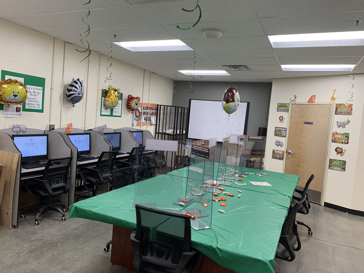 LimonezT's tweet photo. South Elgin 6923 is VOA ready!
@#GoGreenVoaCentral @KerckhoveSteve @lmachenthd @Heather41255725 @JuanDeLaCruz692 https://t.co/m1Sw8VVLXK