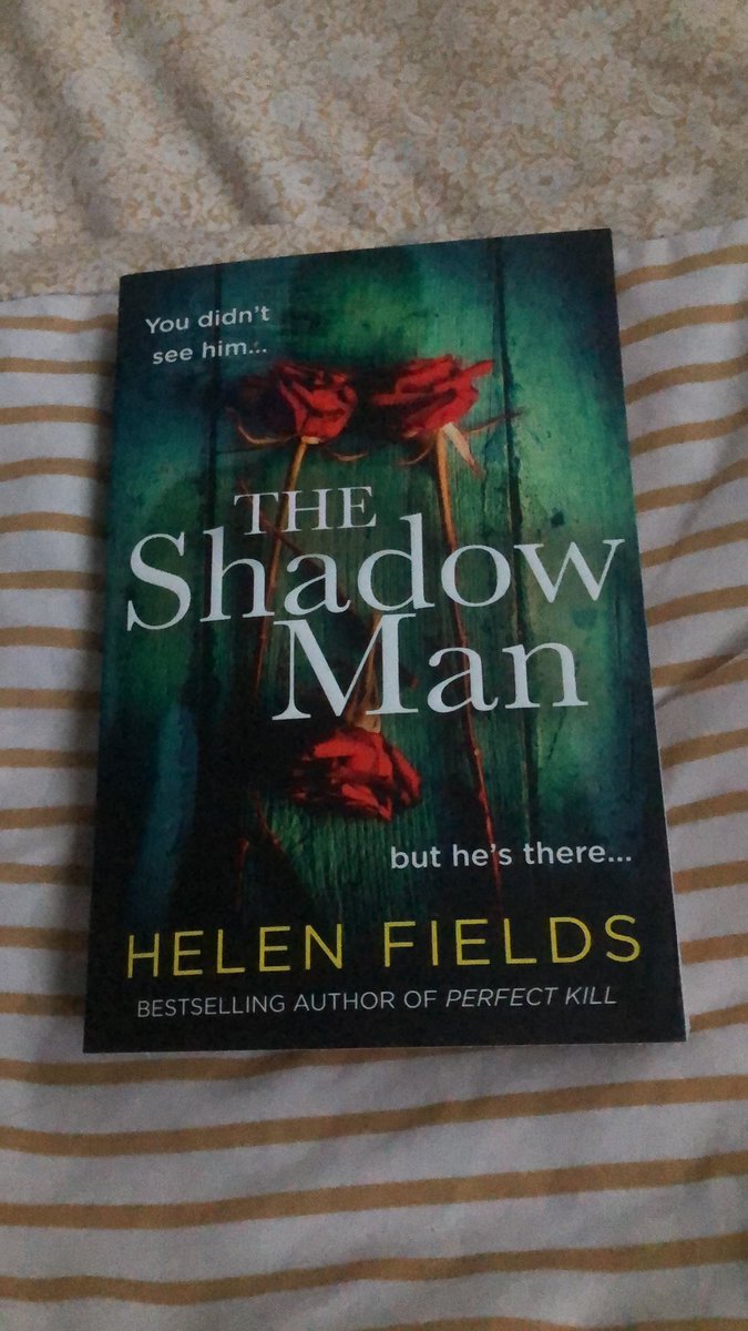 Spent some time finishing #MHN602 assignment and trying to get my head around #NRS602 and now spending the evening reading a book and having some down time 😊💛 #punc18 #studentnurse #helenfields #theshadowman