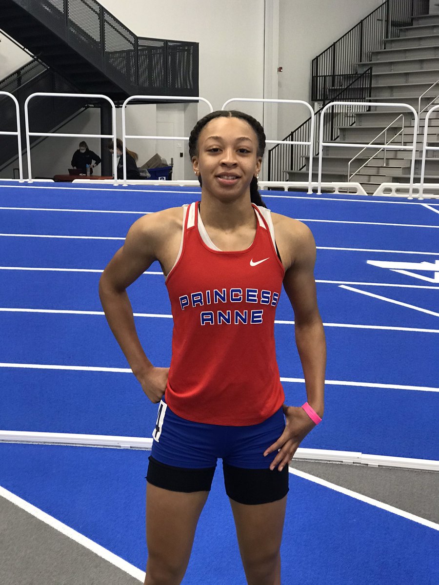 pa_xctf's tweet photo. 🚨DOUBLE REGION CHAMPION 🚨

@micayahholland wins the 300 after winning the 55 earlier today. Des Gray finishes 2nd to give us the lead in the team title with 2 events to go! https://t.co/XQvEYz4s5W