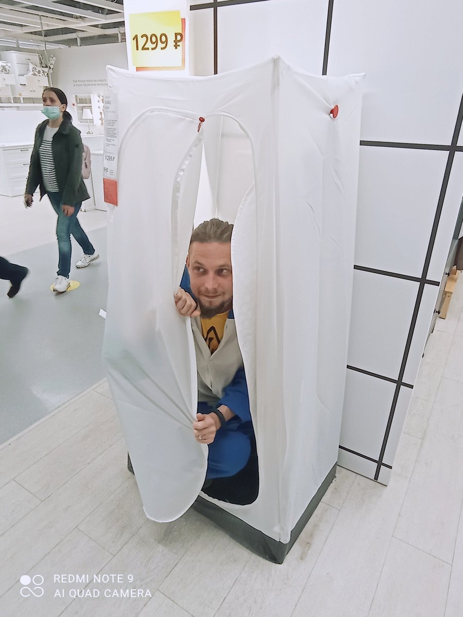 Faustovsky_'s tweet image. Кстати, чят, ето Савва, он останется главным по тарелочкам и будет докладывать новости в этом твиторе, пока несколько дней я буду не в себе) 
Теперь вы предупреждены на тот случай, если появятся посты про портвейн, кабак и портовых шлюх :D