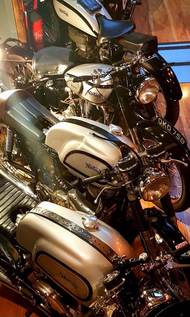 Nice evening everyone
#collection #motorcycles #nortonmotorcycles #vintagenorton #classicnorton 
#thisisvirage8
virage8.com
Photo credit unknown