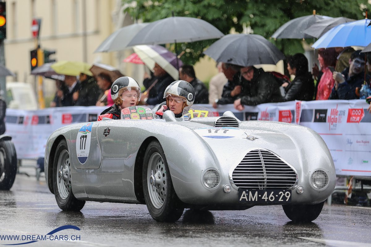 dreamcar_ch's tweet photo. Mille Miglia 2016, Futa Pass #millemiglia #1000miglia #passodellafuta #brescia #Porsche #Porsche550 #jackyickx #lagonda #veritas #veritasrs #oldtimer #oldtimerrallye
https://t.co/FlDPmQqewo https://t.co/Ow3TXTz5Od