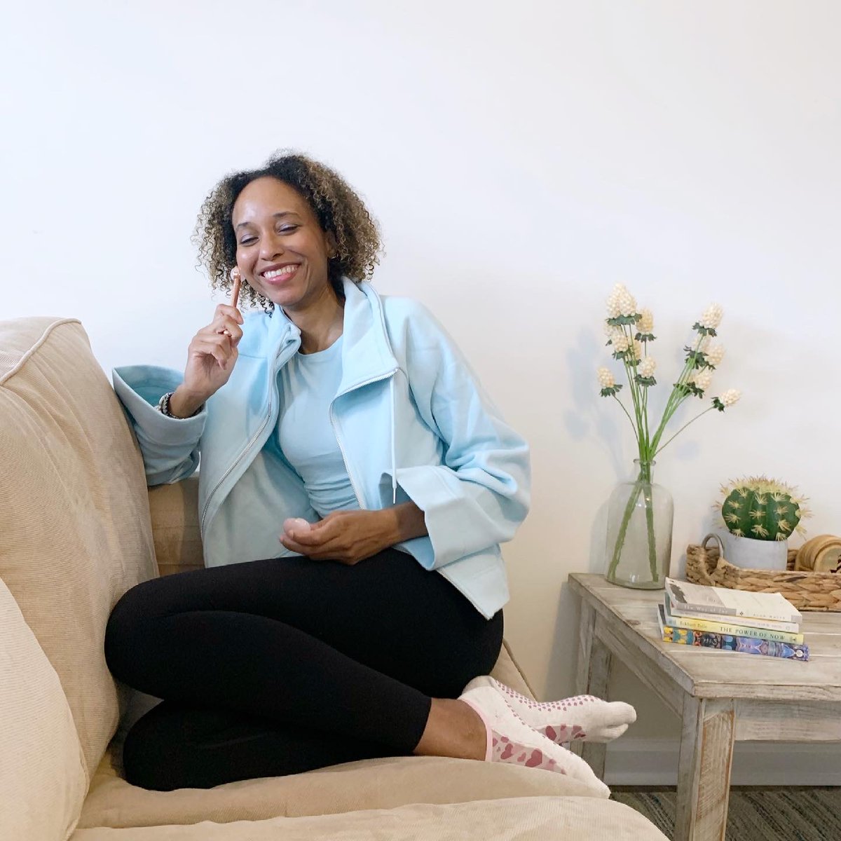 💕 Love Yourself Giveaway 💕 In celebration of the month of love and Black History Month, we’re partnering with Black-owned wellness brand The Cristalline and our sister brand @toesox for a self-love #giveaway! ✨ Enter here: instagram.com/tavinoir