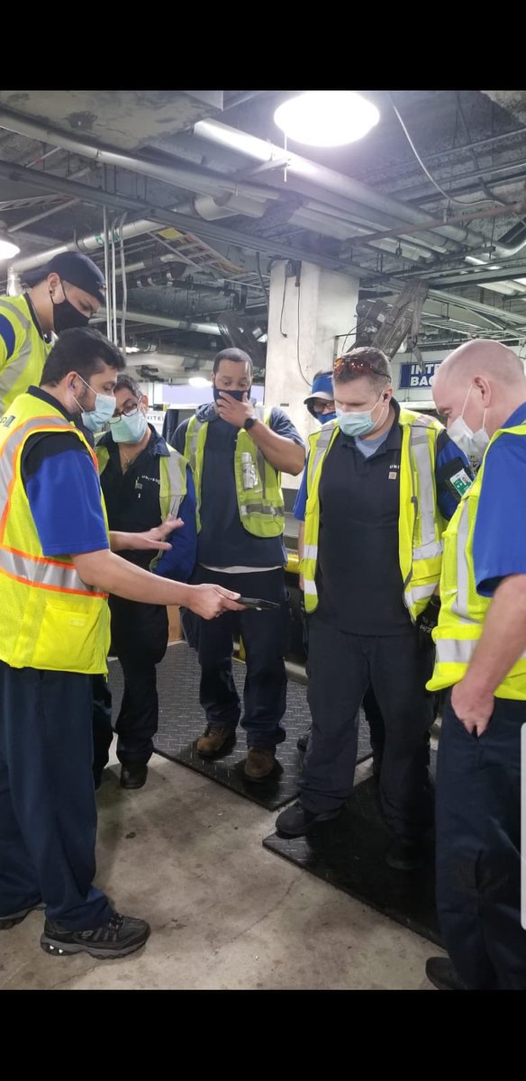 AO Safety- IAH Safety Advocates raising awareness to system aircraft events and safe work behaviors to prevent injuries ⁦@weareunited⁩ ⁦@AOSafetyUAL⁩ ⁦@JohnK_UA⁩ ⁦@rodney20148⁩