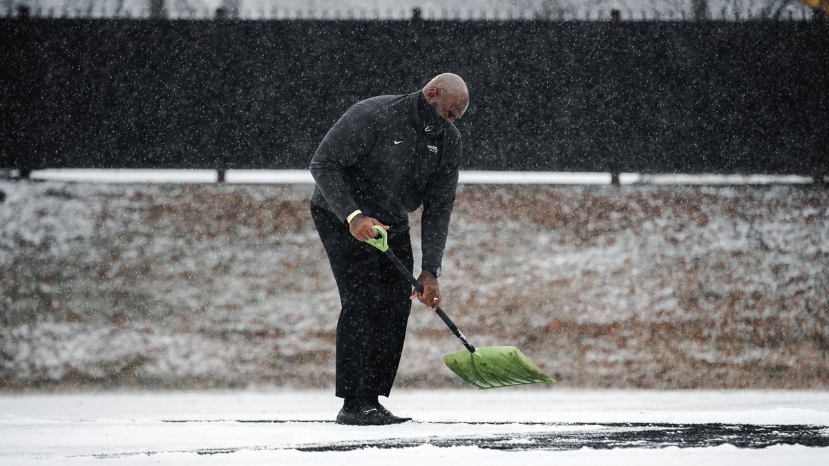VandyFootball's tweet photo. No excuses.

#AnchorDown https://t.co/sTJm9pLzjO