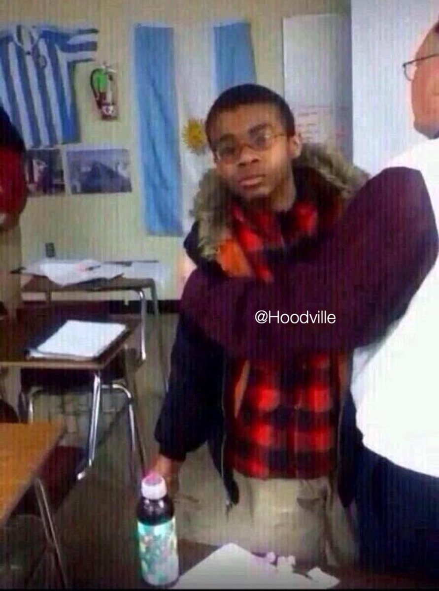 Hoodville When You Getting Roasted And Someone Brings Up Your Moms Onlyfans