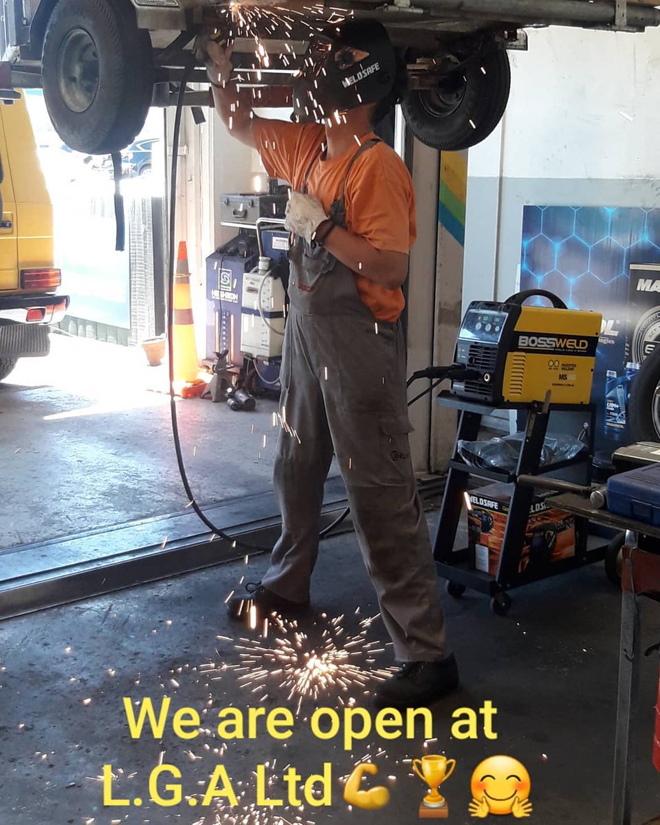 localgarageauck's tweet photo. Yes, we are open during level 3 so if you are having car issues give our team a call & we'll set up drop off with social distancing rules in place at our front door
#honestmechanic #opencovid #tyres #WOF #mechanicnorthshore
#mechanicwairauvalley #wwwlocalgarageauckconz https://t.co/trJn0FFFoJ