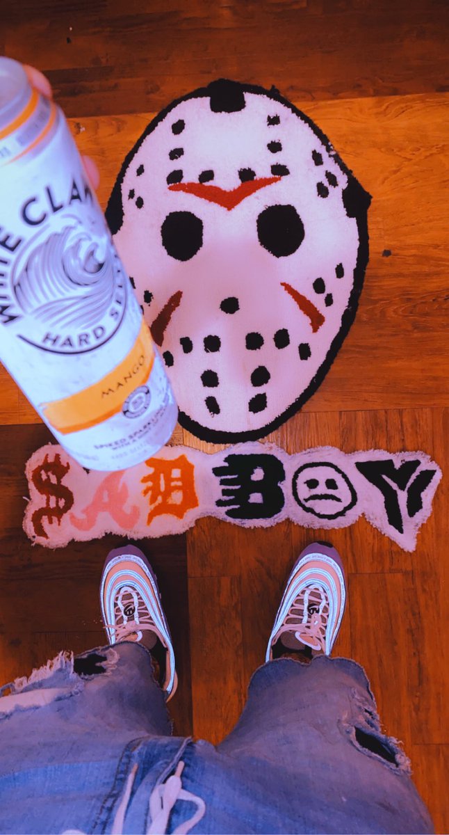 LonelyStoner_x's tweet photo. It cost $0 to share my small business &amp; help it grow🙏🏼 I make custom rugs here’s some of my work!! Follow me on ig ! @sadboy_rugs 🦾🙏🏼 https://t.co/NTXnUTtJ7G