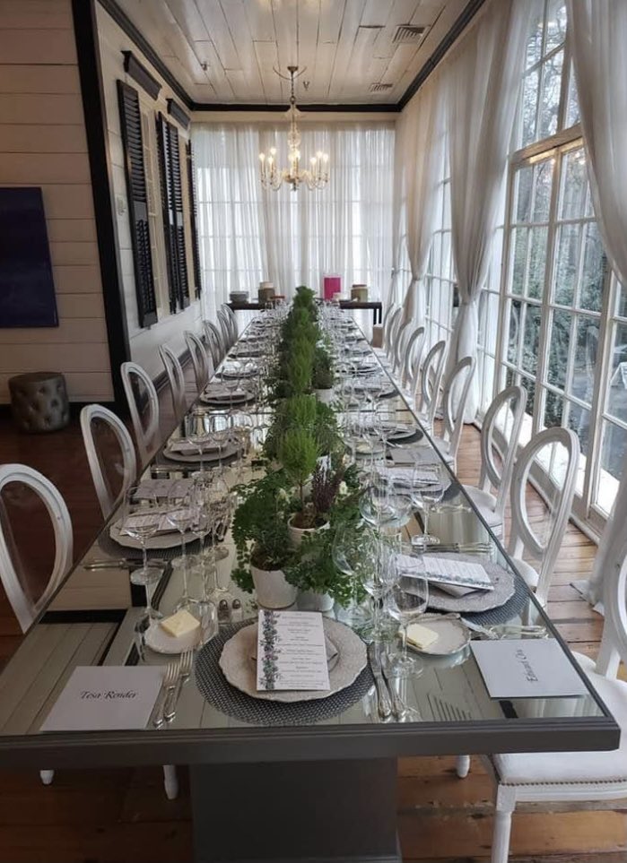 Smaller celebrations should still get a gorgeous table.  Let us help you host your smaller celebration at The Estate, right in the heart of Buckhead.
#legendaryevents
#intimategatherings
#celebrateeverything