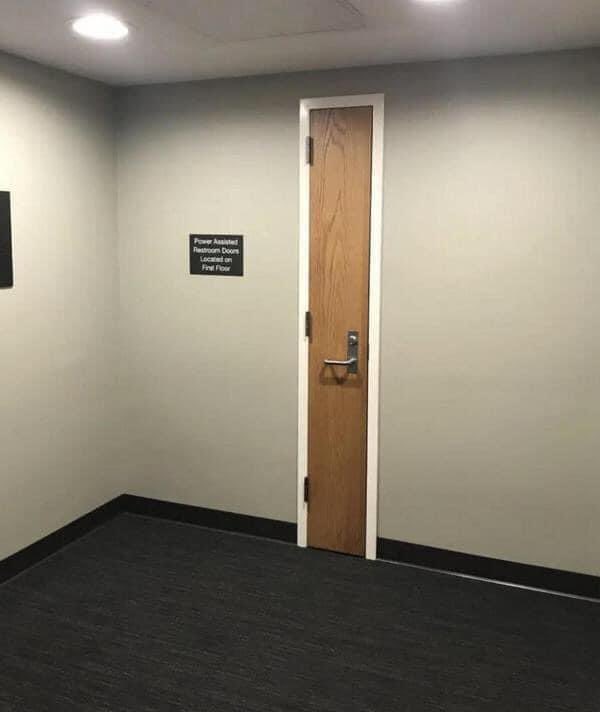 Jeff Pea (@jeffpeapod) on Twitter photo “getting a PhD will open the door to so many opportunities!”
the door: “getting a PhD will open the door to so many opportunities!”
the door: