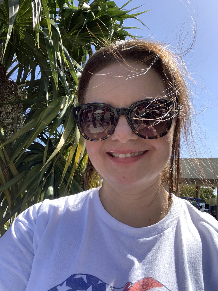 doubleAbdalla90's tweet image. I got to see President Trump drive by me today on President’s Day and I couldn’t be happier ❤️😊