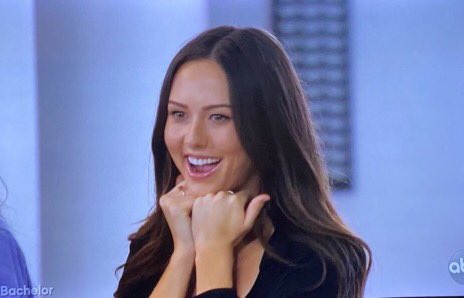 sweatsandpizza's tweet photo. Protect Abigail at all costs #TheBachelor #TheBachelorABC https://t.co/pS8UfGyyBJ
