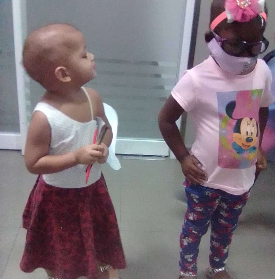MamaLisVzla's tweet image. Jelianny y Antonella, 2 pequeñas guerreras q luchan contra el cáncer, casos muy parecidos de Retinoblastoma. Antonella ya recibió Radioterapia y aún debemos $3200,  y Jelianny empieza pronto y debemos $3000. Necesitamos la ayuda de todos para pagar. #LuchaContraElCancerInfantil