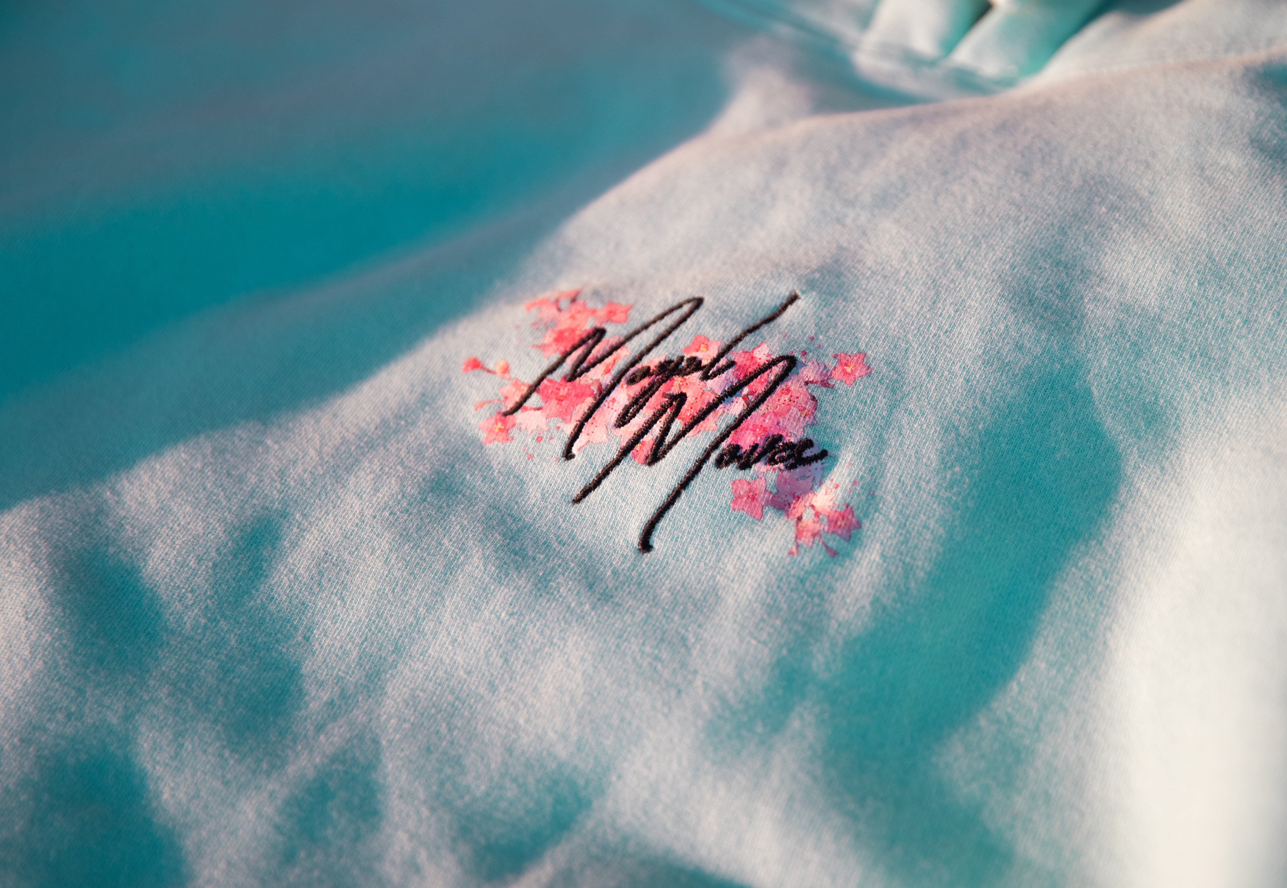 Mogul 2025 moves sweatshirt