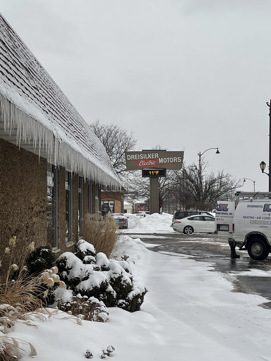 dreisilker's tweet photo. It looks like the snow and the cold are here to stay and we're prepared to help you keep your buildings warm this winter! Call us 24/7 for new motors and repair services.
#electricmotors #chiefengineers #maintenance #cold https://t.co/psl3ERjFsp