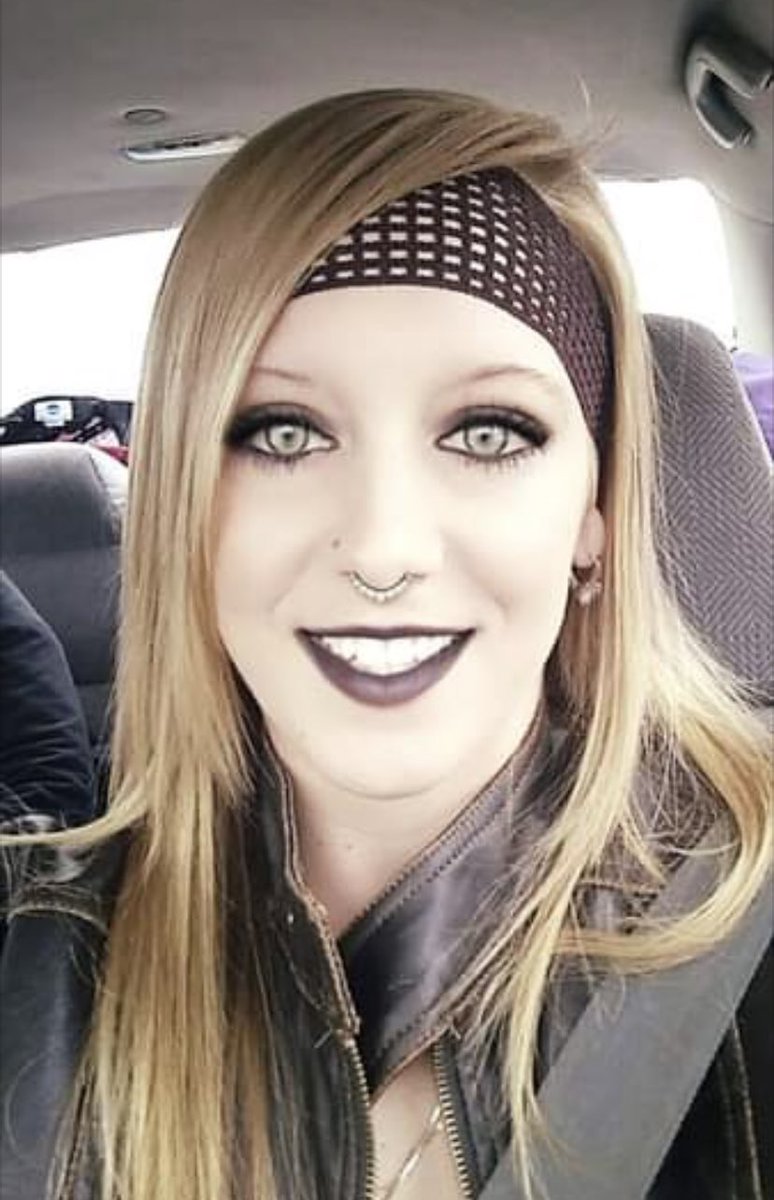 missinginmiss's tweet photo. Pretty girl, we haven’t forgotten about you. Weather isn’t on our side rn but we’re continuing to fight for you & get information for your family. What happened Jess? 1rst episode coming 🔸soon 🔸
#BringJessicaHome #JusticeForJessicaStacks 💚💕 https://t.co/0HCQg9BXow