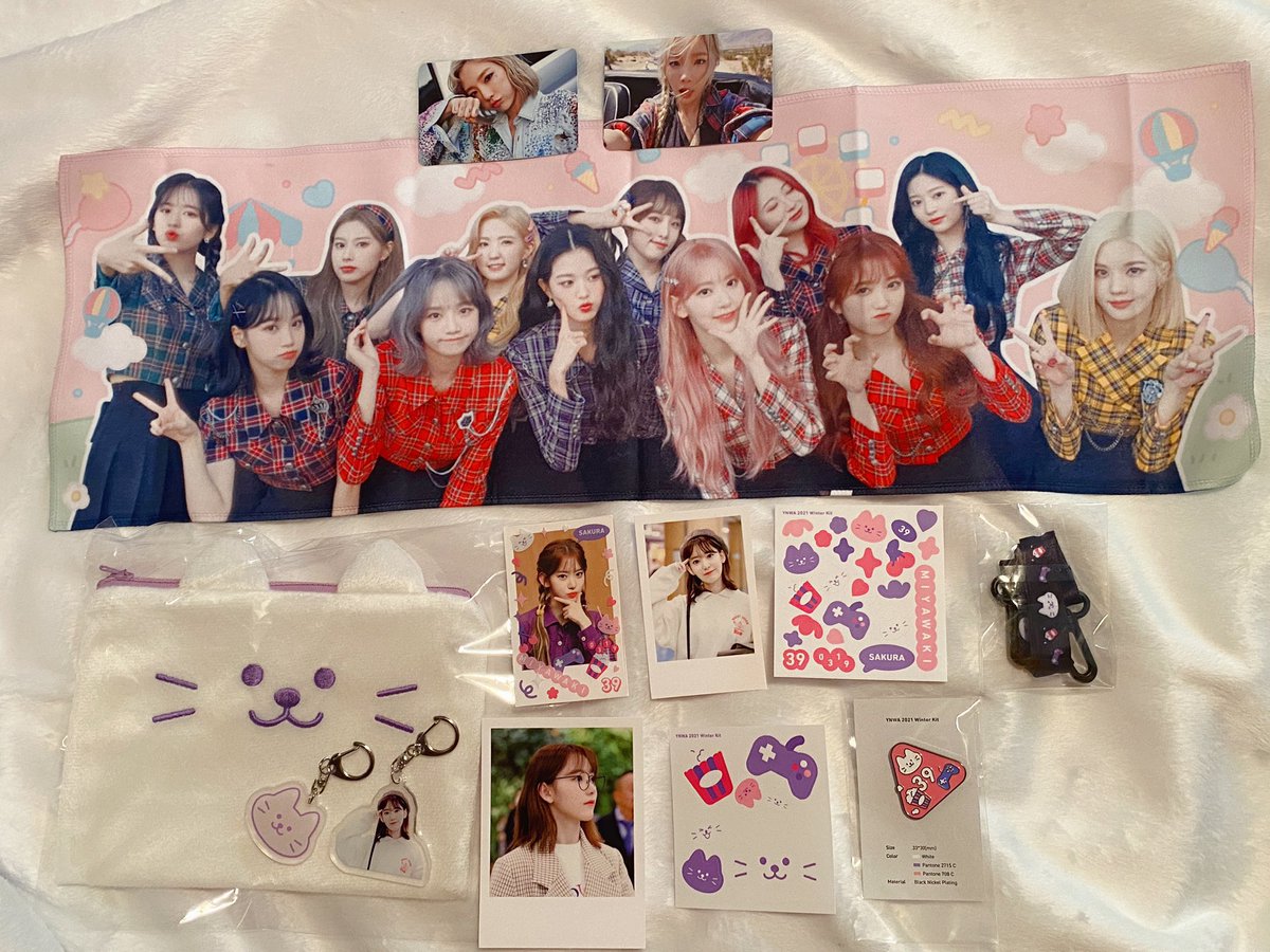 veIvetyeon's tweet photo. thank you @SpringBlossomGO for the slogan go and taeyeon pc claim! (ft. sakura winter kit goods ๐) #SpringBproofs https://t.co/wsK4NEtEeE