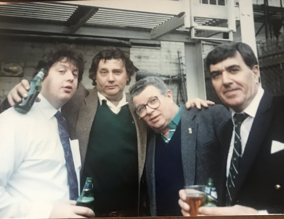 Iromg's tweet photo. A bit of retro action from #NewYork - sad to report the death of Chris Oliver, second from left, reporter extraordinaire from @nypost pictured with his brother Richard @FoxNews and George Gordon from @DailyMailUK https://t.co/S8r520rZDq