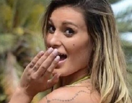 "Bella: Vampiros não dormem."
"Edward: A intenção não é dormir."

eu com 12 anos: