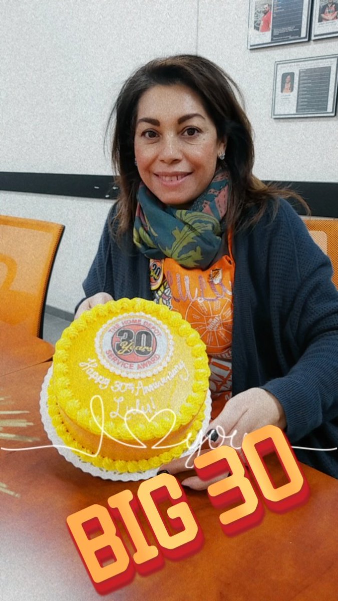 gabymarco36's tweet photo. Congratulations Lulu on your 30 yrs with Home Depot ❤ love ya 
@lululee27x 
@LemonGroveHD https://t.co/40M7L4POMr