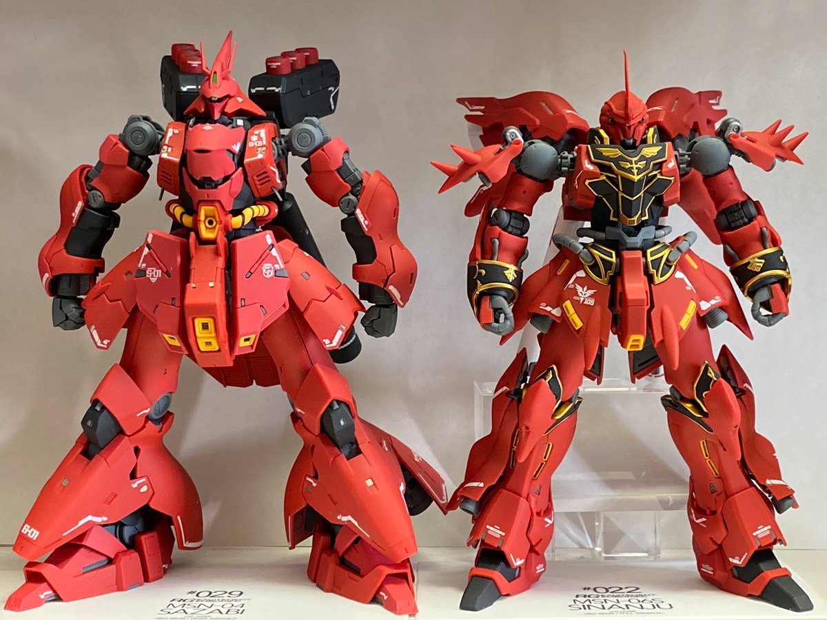 ガンプラ部 #RGサザビー #RGシナンジュ お互いここまで線が増えると