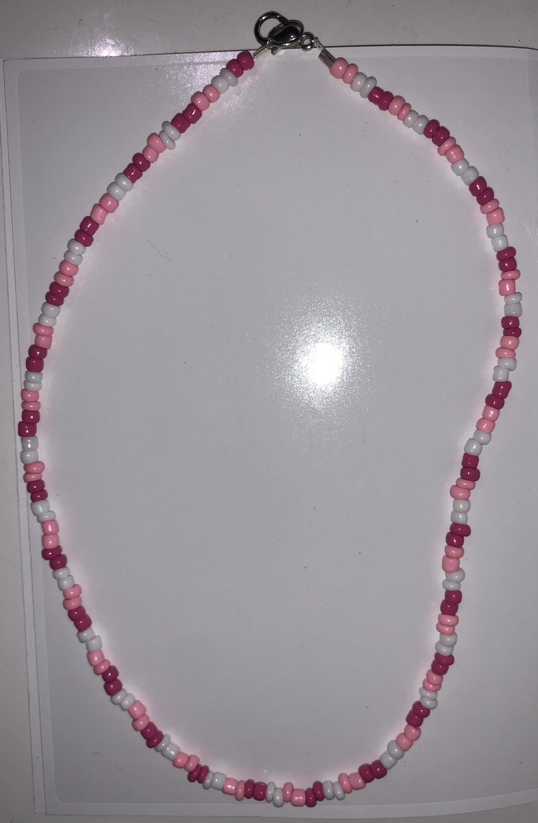 _hannahgeorgex's tweet photo. Developed an obsession with making bead necklaces hehe if you like them I’m selling personalised ones on my Etsy shop :) would be very excited to receive some orders xxx https://t.co/FVx6rPxDpa https://t.co/iyQqvTAT5d