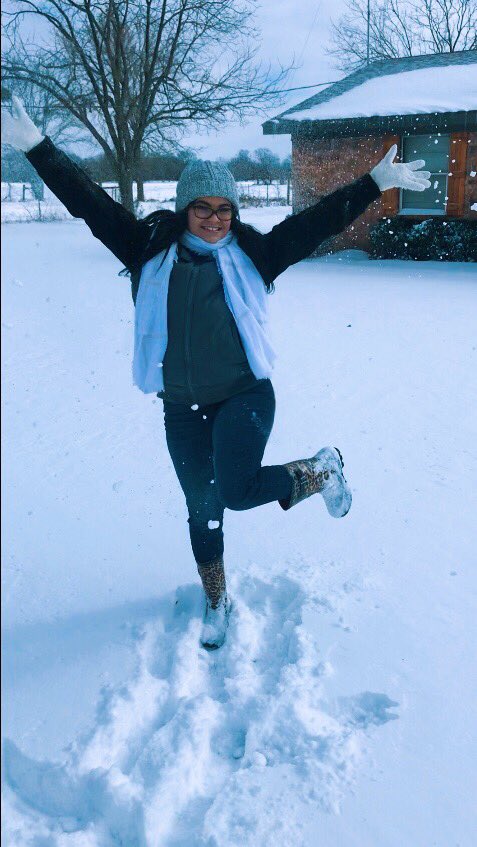 tay_tave's tweet photo. i’ve posted them everywhere else so here ya go twitter. 

Snow day!❄️💙 https://t.co/JYxgTlwqdl